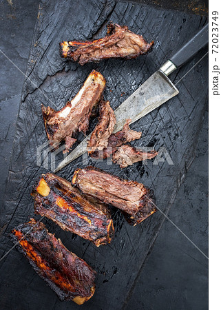 barbecue spare ribs baby back style with hot honey chili marinade  72023749