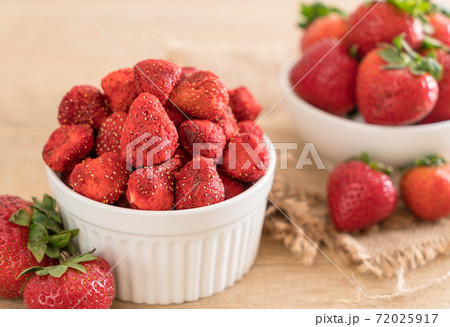 dried strawberry snack dried strawberry snack 72025917