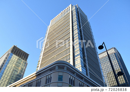 丸の内高層ビル群、東京丸の内の都市風景 72026838