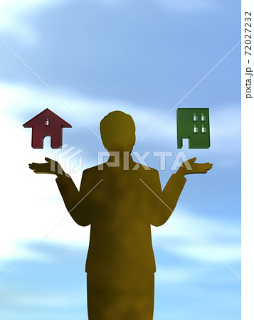 戸建てかマンションかで悩む両手を広げた男性のシルエット　3DCGイラスト 72027232