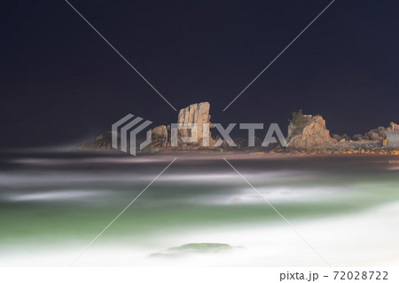 海 岩 石 72028722