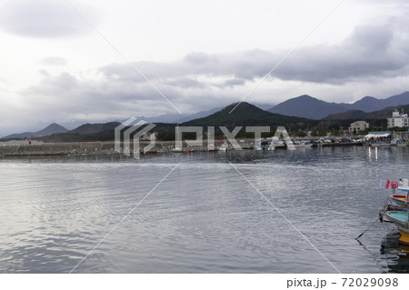 海 雲 岩 72029098