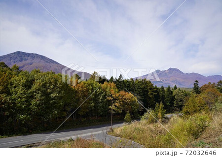北信五岳の黒姫山は上信越高原国立公園内の山です。 72032646
