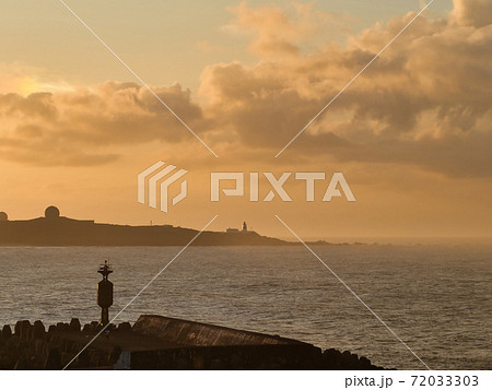 Lightouse at sunset in Taiwan 72033303