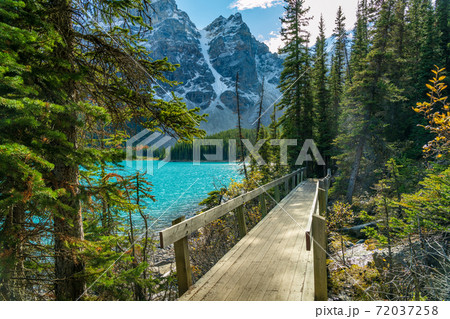 Moraine lake beautiful landscape in summer to early autumn sunny day morning. Sparkle turquoise blue water, snow-covered Valley of the Ten Peaks. Banff National Park, Canadian Rockies, Alberta, Canada 72037258