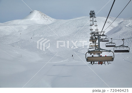 Ski lift at a ski resort 72040425