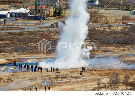 Erupting geyser in Iceland Erupting geyser in Iceland 72040426