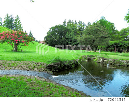 夏の終わりの公園 夏の終わりの公園 72041515