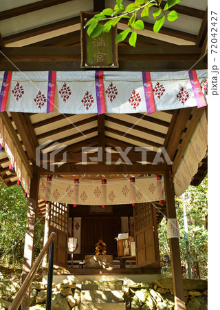 秩父・長瀞散歩：宝登山神社 境内の天満天神社 72042427