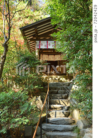 秩父・長瀞散歩：宝登山神社 境内の天満天神社 72042429