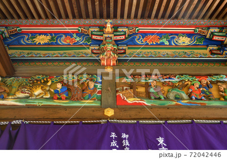 秩父・長瀞散歩：宝登山神社　欄干彫刻　「二十四孝」 72042446