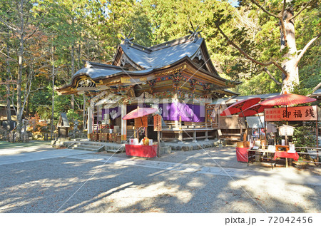 秩父・長瀞散歩:宝登山神社 本殿 秩父・長瀞散歩:宝登山神社 本殿 72042456
