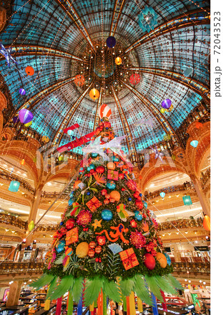 パリのイルミネーション 72043523