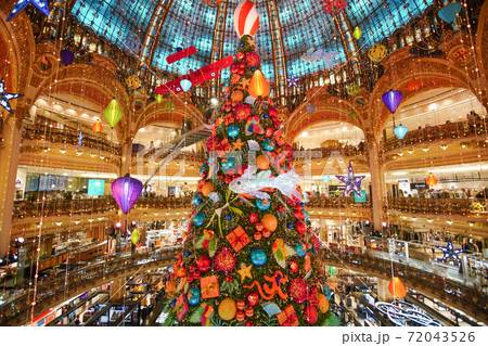 パリのイルミネーション 72043526