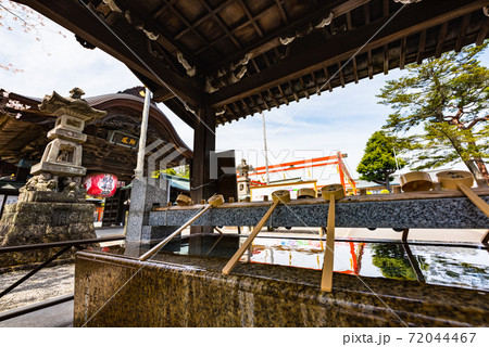 日本三大稲荷　竹駒神社手水舎 72044467