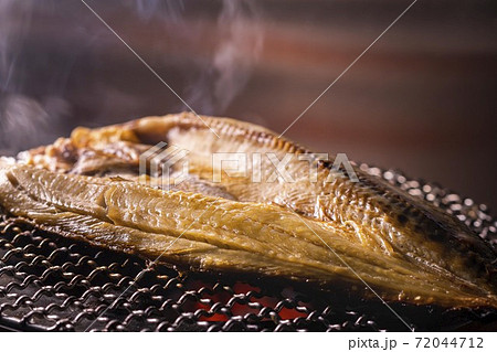 北海道の美味しい焼き魚ほっけ 72044712