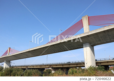 愛知県名古屋市西区から同県清須市まで結ぶ庄内川にかかる赤とんぼ橋 72046622