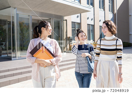 女子大生 留学生 大学 キャンパスライフイメージ 撮影協力 中央工学校附属日本語学校の写真素材 72048919 Pixta