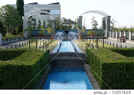 山手イタリア山庭園 水路 山手イタリア山庭園 水路 72057639