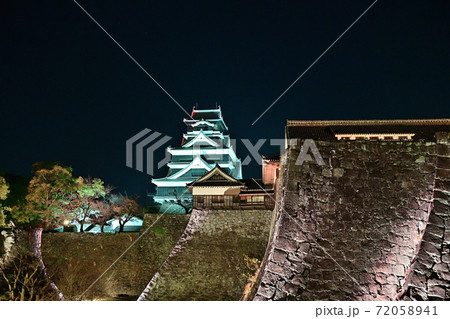 熊本市 復旧進む熊本城 ライトアップ 熊本市 復旧進む熊本城 ライトアップ 72058941