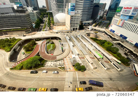 東京 新宿西口の風景 72060347