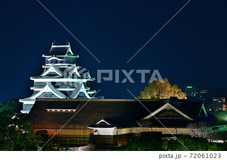 熊本市 復旧進む熊本城 ライトアップ 熊本市 復旧進む熊本城 ライトアップ 72061023