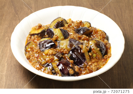 麻婆茄子、中華料理、木目バック 72071275