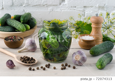 Process of preparing for pickling cucumbers Process of preparing for pickling cucumbers 72074313