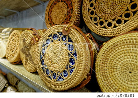 Beautiful lady handbags and basketry Beautiful lady handbags and basketry 72078281