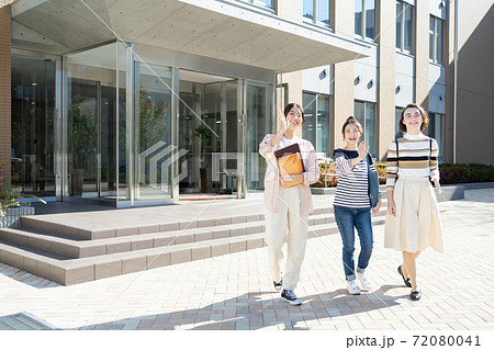 女子大生 留学生 大学 キャンパスライフイメージ 撮影協力:中央工学校附属日本語学校 女子大生 留学生 大学 キャンパスライフイメージ 撮影協力:中央工学校附属日本語学校 72080041