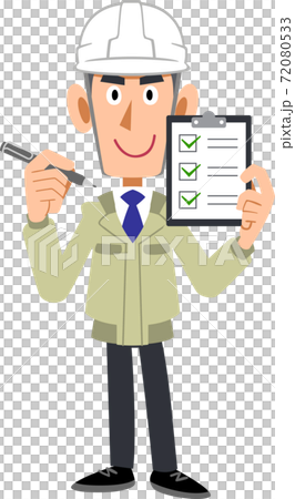 チェックリストを手に持つ工務店の男性　ヘルメット 72080533