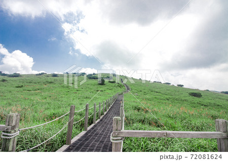 山 登山 アウトドア 72081624