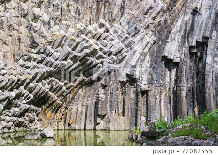 玄武洞の柱状節理 72082555