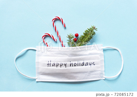 感染予防中のクリスマス 感染予防中のクリスマス 72085172