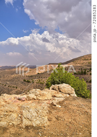 view from the top to the tops of the desert Atlas mountains view from the top to the tops of the desert Atlas mountains 72085283