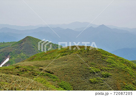 能郷白山の稜線 72087205