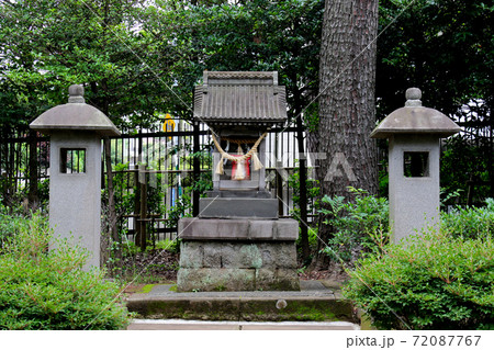 東京都大田区南千束にある洗足池公園 南洲西郷先生留魂祠 正面から全景をアップで撮影 東京都大田区南千束にある洗足池公園 南洲西郷先生留魂祠 正面から全景をアップで撮影 72087767