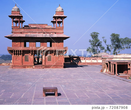 ファテープル・シークリーのディーワーネ・ハース 72087908