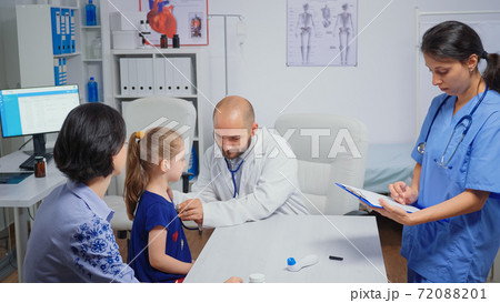 Specialist doctor checking the evolution of flu 72088201