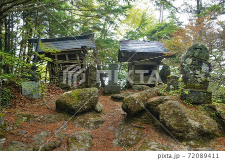 甲斐駒ヶ岳黒戸尾根の刀利天狗 72089411