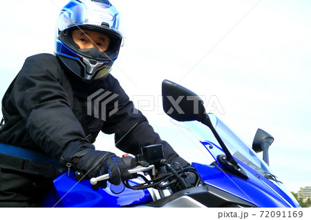 大人のライダー 72091169