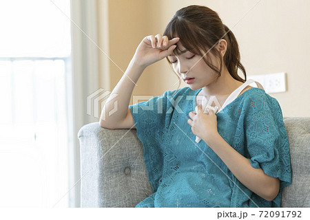 Female lifestyle poor health 72091792