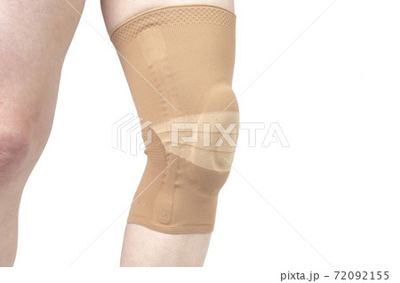 brace to support the injured knee. medicine and sports. limb injury treatment 72092155