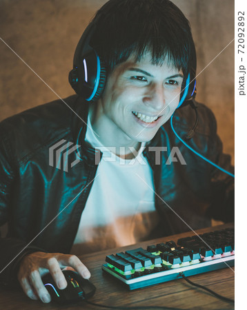 オンラインゲーム  72092892