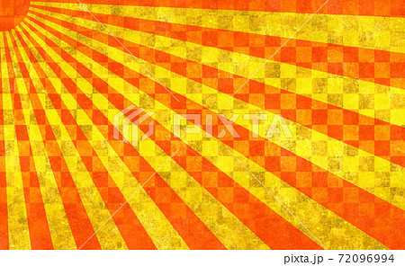 赤の放射線　金色の背景　太陽　古い紙の素材 72096994