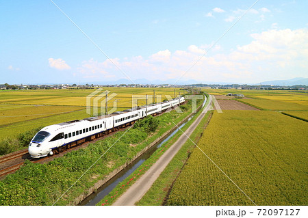 JR九州の特急列車・885系・白いソニック JR九州の特急列車・885系・白いソニック 72097127