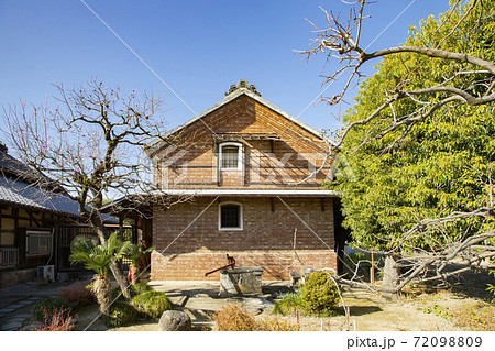 埼玉県深谷市　尾高惇忠生家　煉瓦造土蔵 72098809