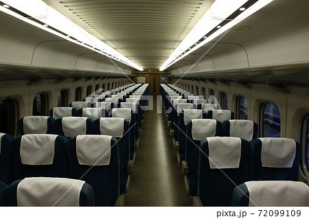 山陽新幹線700系ひかりレールスター(普通車:電車内) 山陽新幹線700系ひかりレールスター(普通車:電車内) 72099109