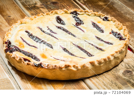 Homemade Organic Berry Pie with blueberries and blackberries 72104069
