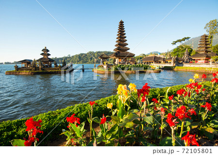 Pura Ulun Danu Bratan, Hindu temple on Bratan lake - Bali, Indonesia 72105801